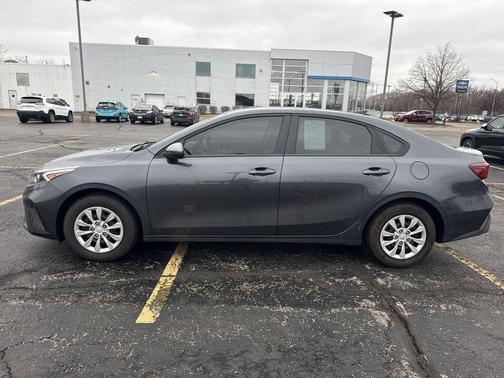 2023 Kia Forte LX