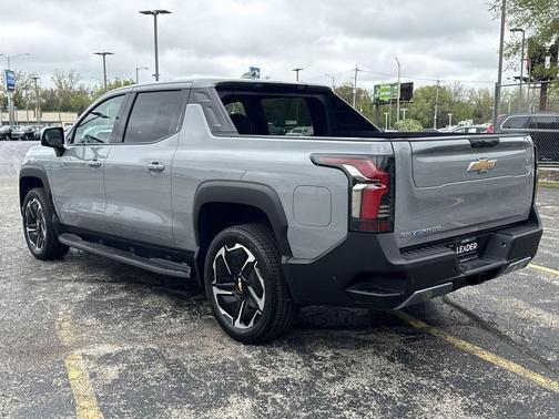 2025 Chevrolet Silverado EV LT