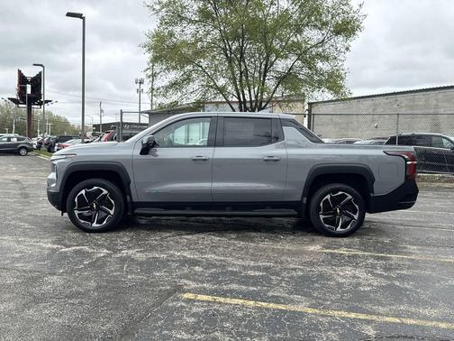 2025 Chevrolet Silverado EV LT