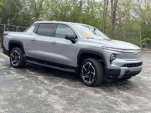 2025 Chevrolet Silverado EV LT