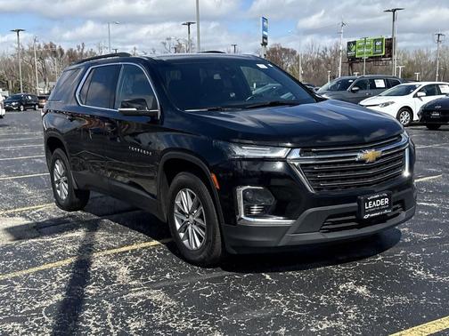 2022 Chevrolet Traverse LT Cloth