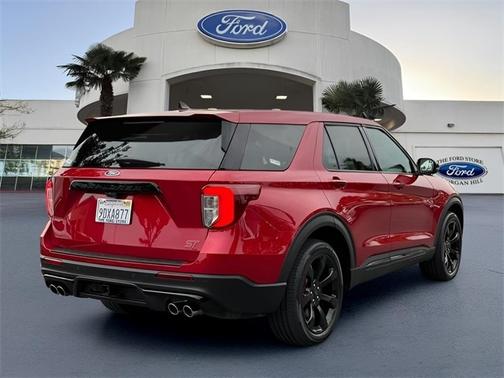 2022 Ford Explorer ST