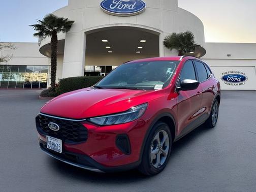 RAPID RED MET TINTED CC 2025 Ford Escape ST-LINE