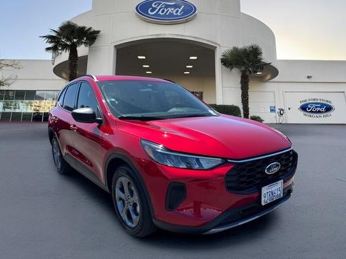RAPID RED MET TINTED CC 2025 Ford Escape ST-LINE