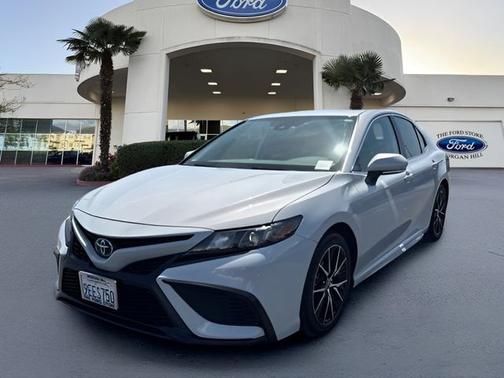 Ice Edge 2024 Toyota Camry SE