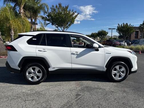 Super White 2021 Toyota RAV4 XLE