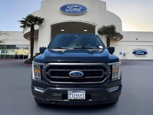 AGATE BLACK METALLIC 2023 Ford F-150 XLT