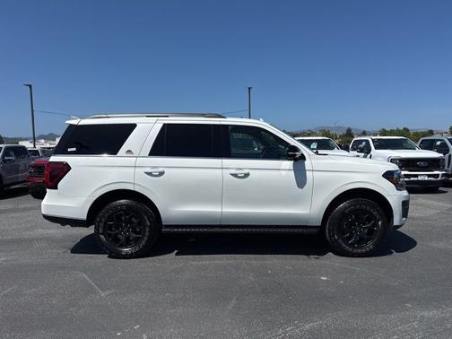 STAR WHITE MET TRI-COAT 2024 Ford Expedition TIMBERLINE