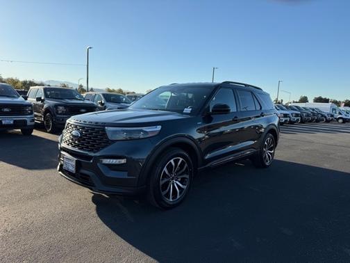 2022 Ford Explorer ST-LINE