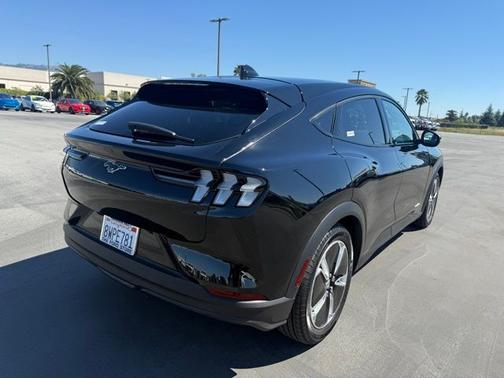 2021 Ford Mustang Mach-E SELECT