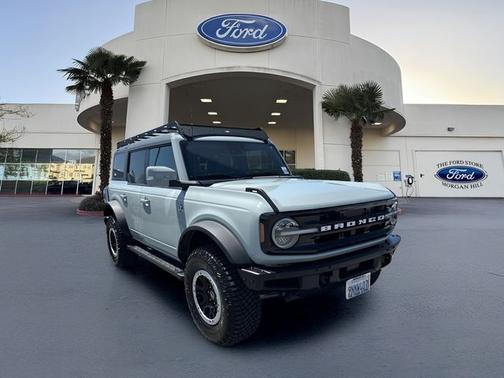 CACTUS GRAY 2024 Ford Bronco OUTER BANKS