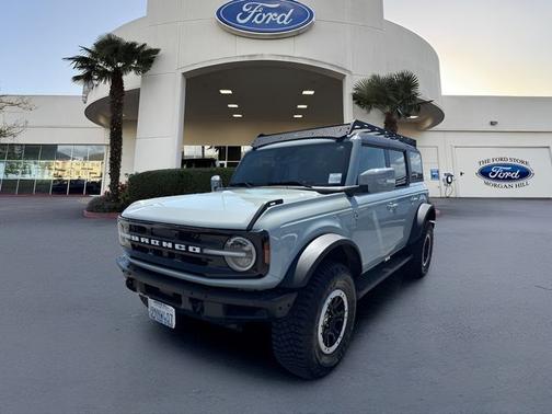 CACTUS GRAY 2024 Ford Bronco OUTER BANKS