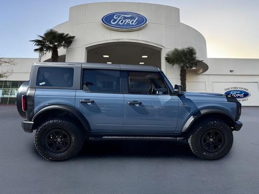 AZURE GRAY MET TRI-COAT 2023 Ford Bronco WILDTRAK