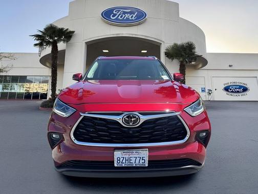 Ruby Flare Pearl 2022 Toyota Highlander LIMITED