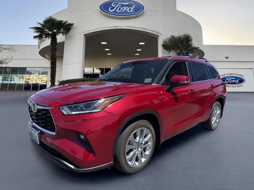 Ruby Flare Pearl 2022 Toyota Highlander LIMITED