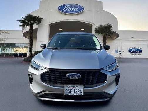 ICONIC SILVER METALLIC 2023 Ford Escape BASE