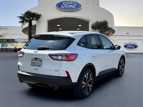 2022 Ford Escape SE