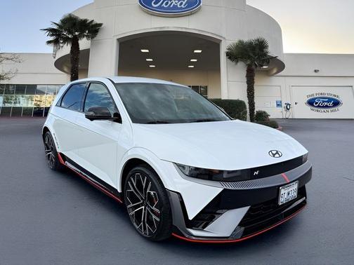 2025 Hyundai IONIQ 5 BASE