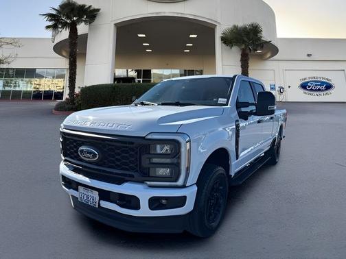 OXFORD WHITE 2024 Ford F-250 XL