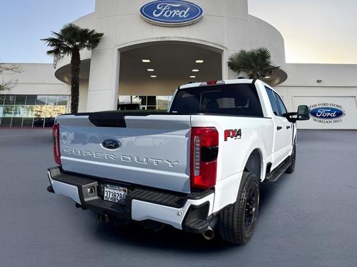 OXFORD WHITE 2024 Ford F-250 XL