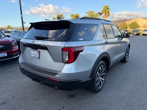 2022 Ford Explorer ST-LINE