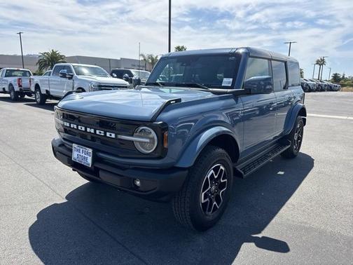AZURE GRAY MET TRI-COAT 2025 Ford Bronco OUTER BANKS