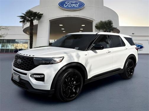2022 Ford Explorer ST-LINE