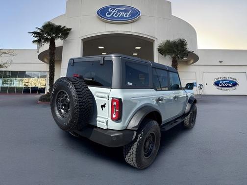 CACTUS GRAY 2022 Ford Bronco WILDTRAK
