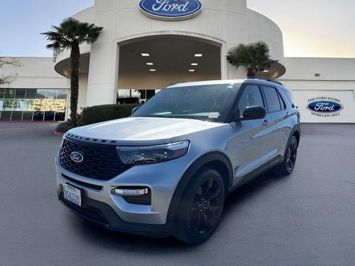 ICONIC SILVER METALLIC 2023 Ford Explorer ST-LINE