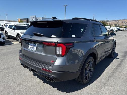 CARBONIZED GRAY METALLIC 2026 Ford Explorer ST