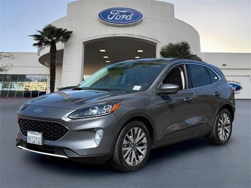 2021 Ford Escape TITANIUM
