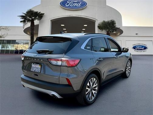 2021 Ford Escape TITANIUM