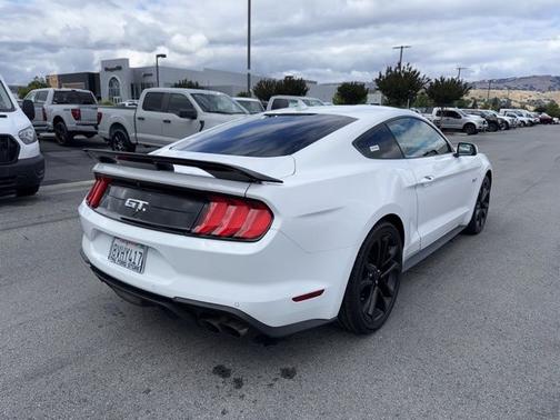 OXFORD WHITE 2021 Ford Mustang GT PREMIUM