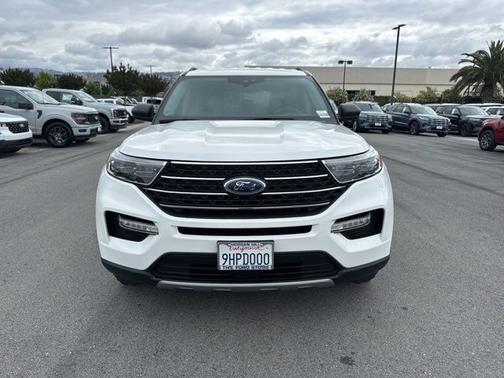 STAR WHITE MET TRI-COAT 2023 Ford Explorer XLT
