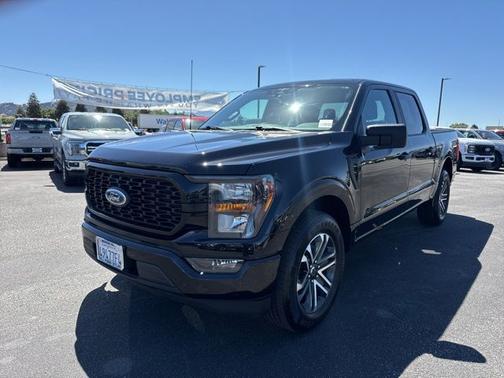AGATE BLACK METALLIC 2023 Ford F-150 XL