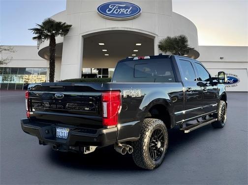 2022 Ford F-250 LARIAT