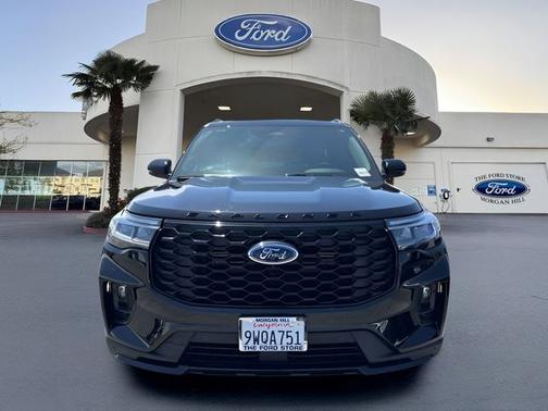 AGATE BLACK METALLIC 2025 Ford Explorer ST-LINE