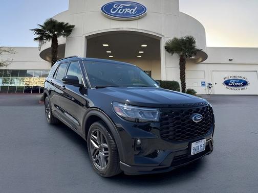 AGATE BLACK METALLIC 2025 Ford Explorer ST-LINE