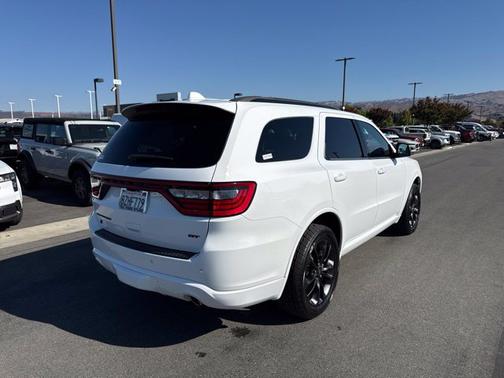 White Knuckle Clearcoat 2021 Dodge Durango GT