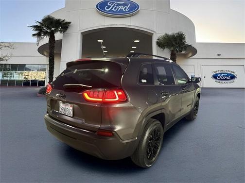 2023 Jeep Cherokee ALTITUDE LUX