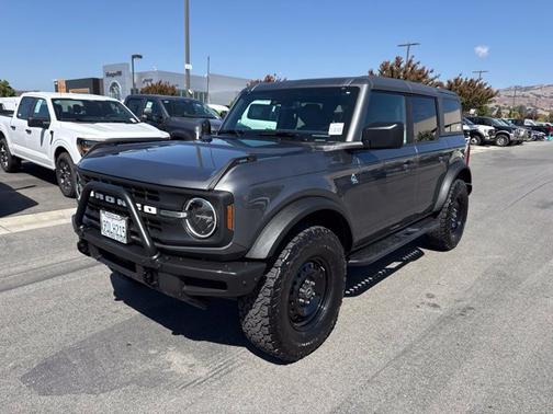 CARBONIZED GRAY METALLIC 2022 Ford Bronco BLACK DIAMOND