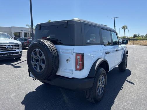 OXFORD WHITE 2024 Ford Bronco BIG BEND