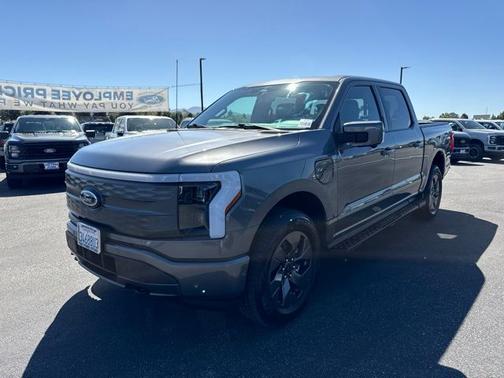 CARBONIZED GRAY METALLIC 2023 Ford F-150 LARIAT