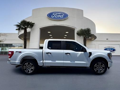 OXFORD WHITE 2023 Ford F-150 XL