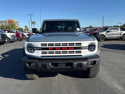 AZURE GRAY MET TRI-COAT 2024 Ford Bronco HERITAGE EDITION