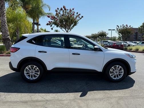 2022 Ford Escape S