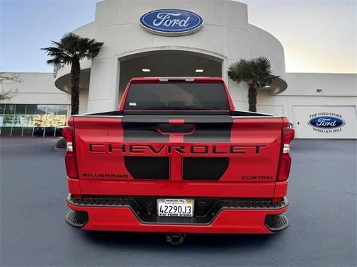 2021 Chevrolet Silverado 1500 CUSTOM