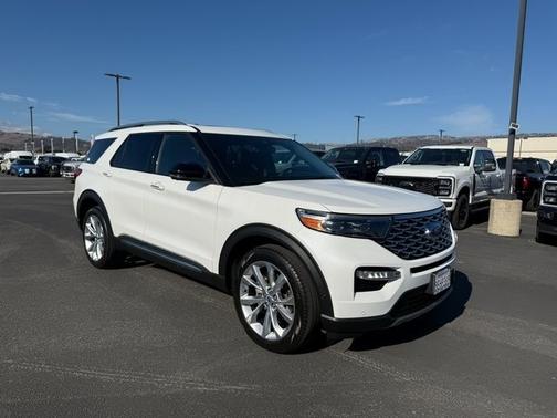 2022 Ford Explorer PLATINUM