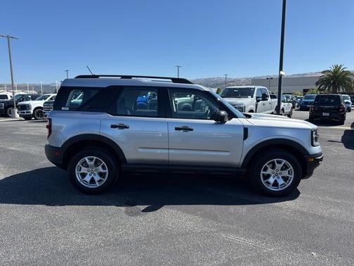 ICONIC SILVER METALLIC 2022 Ford Bronco Sport BASE