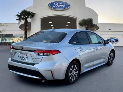 2022 Toyota Corolla LE